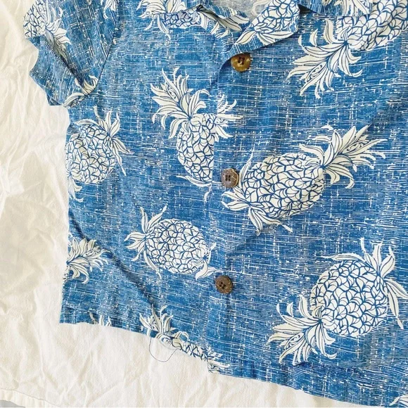 Palmwave Hawaii • Boys Aloha Button Down Shirt in Vintage Blue Pineapple - Picture 3 of 4